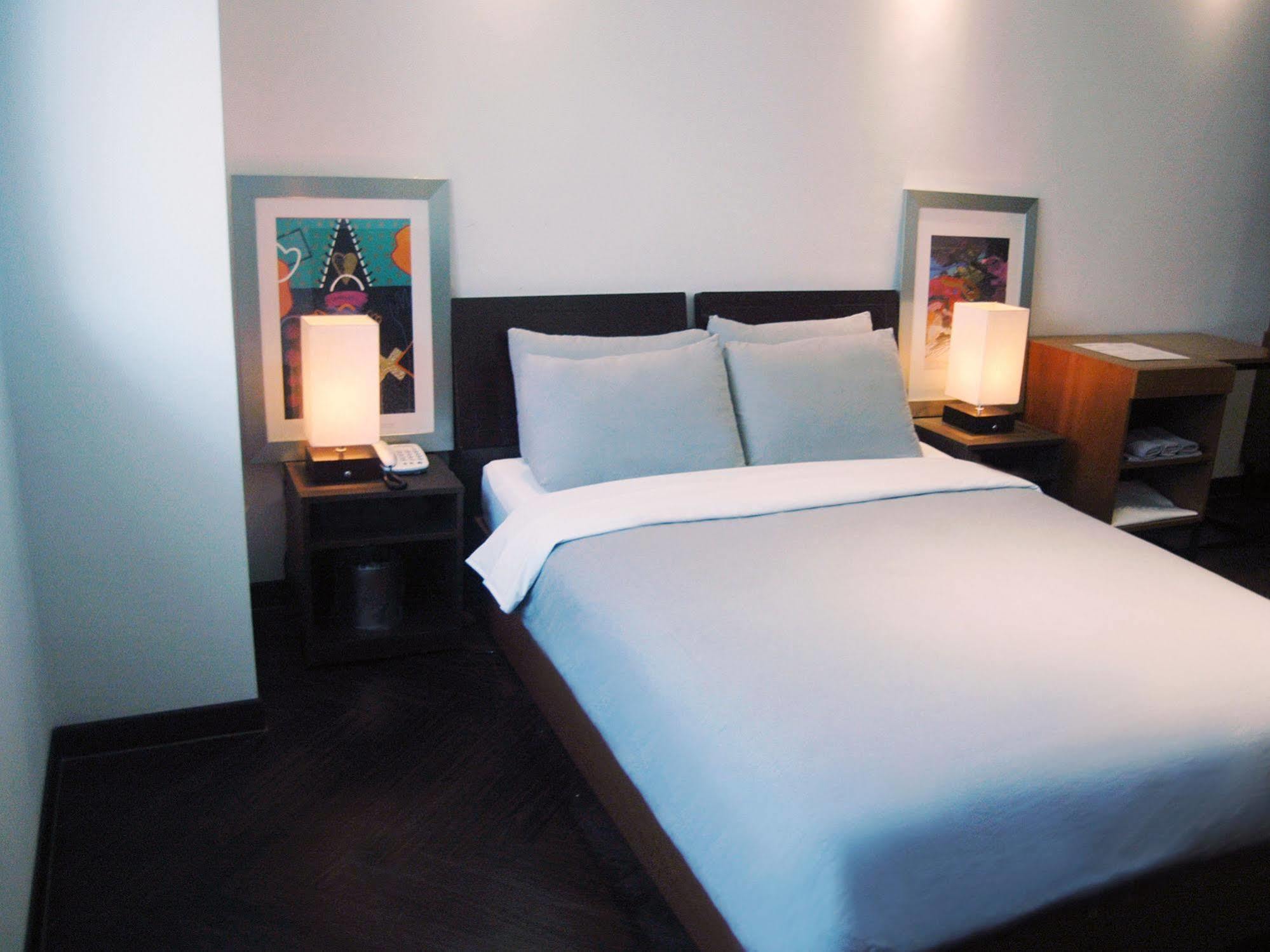 The Hotel Bon Suwon Exterior foto